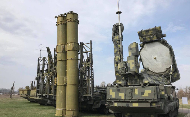 Ukraine "đi đêm", tiết lộ bí mật S-300 cho Mỹ, Israel: Phòng không Nga ở Syria nguy kịch?