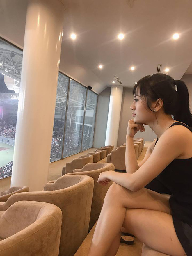 Báo châu lục và NHM Đông Nam Á "phát sốt" vì hotgirl trong phòng VIP ở Myanmar