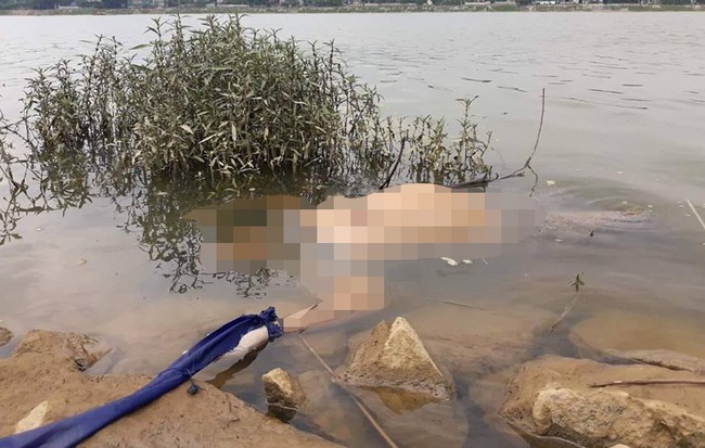 Phát hiện thi thể người phụ nữ dạt bên bờ sông La lúc giữa trưa