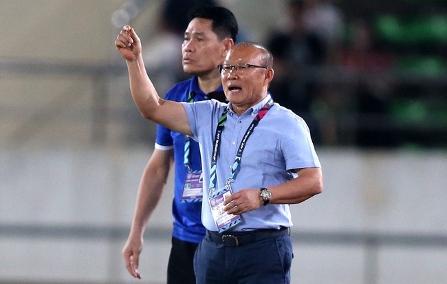 2 "cú lừa" ngoạn mục giúp HLV Park Hang-seo đánh bại Malaysia