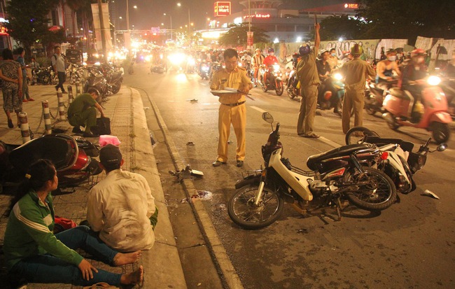 Lời khai của tài xế ô tô tông hàng loạt xe máy khiến 5 người thương vong ở Sài Gòn