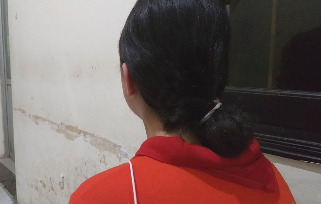 Hà Nội: Nữ sinh lớp 9 tố bị mẹ kế đánh nhập viện chỉ vì chậu quần áo