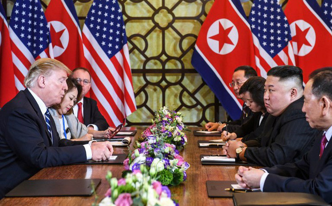[Thượng đỉnh ngày 2] Không ăn trưa, không tuyên bố chung, lãnh đạo Mỹ-Triều rời Metropole, ông Trump họp báo sớm 2 tiếng