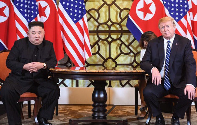 [NÓNG] Chuyện chưa từng có tiền lệ: Ông Kim Jong-un lần đầu tiên trả lời câu hỏi của phóng viên báo phương Tây