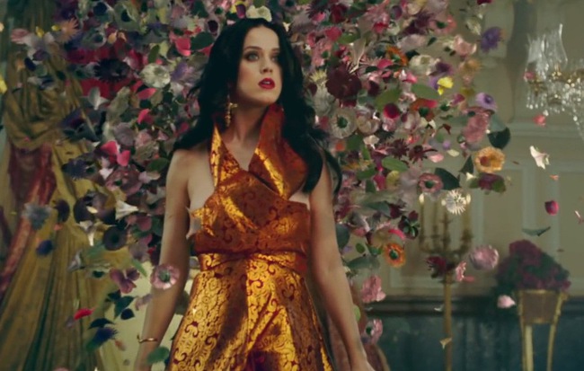 Katy Perry có thêm một MV nữa cán mốc nửa tỷ view, nâng tổng số hiện tại là...