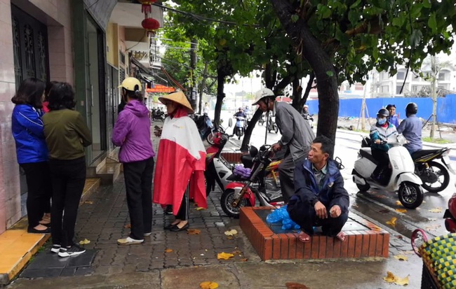 Hàng xóm kể về gã thầy bói "bí hiểm" từng ra tay truy sát 4 người trong gia đình thương vong