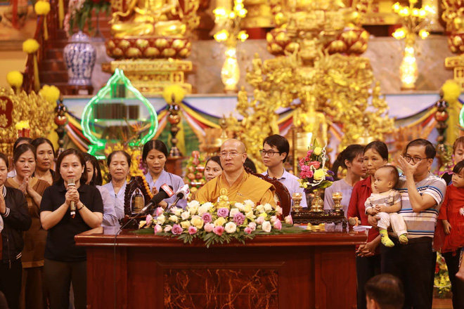 Quảng Ninh họp báo vụ chùa Ba Vàng bị phản ánh "truyền vong báo oán"