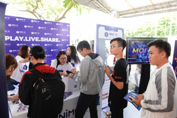 Top 5 ứng dụng không thể thiếu trong smartphone giới trẻ Việt