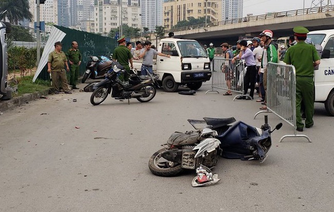 Danh tính nữ tài xế lái xe Mercedes vượt đèn đỏ đâm hàng loạt xe máy khiến nhiều người bị thương ở Hà Nội