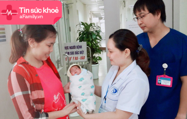 Giọt nước mắt hạnh phúc của người mẹ: Sau 55 ngày nỗ lực, bé sinh non 900 gram, nhiễm trùng huyết đã được ra viện