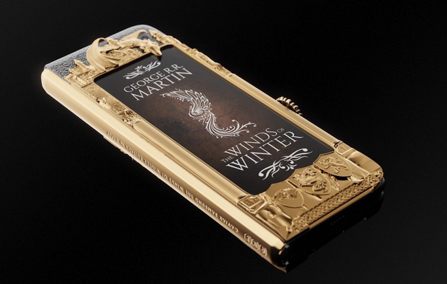 Chiêm ngưỡng Galaxy Fold dát vàng cho fan cuồng Game of Thrones: Vỏn vẹn 7 chiếc, đắt gần 200 triệu đồng