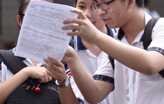 Xôn xao đề thi vào lớp 10 môn Ngữ Văn Quảng Bình giống y hệt đề kiểm tra học kỳ 2 lớp 9 trước đó không lâu