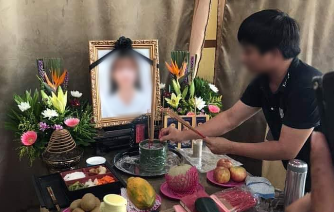 Người mẹ trẻ cố gắng cầm cự, hi vọng được gặp bố và con gái nhỏ lần cuối rồi chết khi bị đột quỵ ở Đài Loan