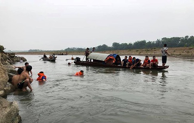 Phú Thọ: Rủ nhau tắm sông Đà, 4 thanh niên bị đuối nước, hiện đã tìm thấy 3 thi thể