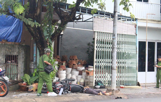 Thanh niên 18 tuổi chết thương tâm sau vụ lao xe máy vào cột đèn