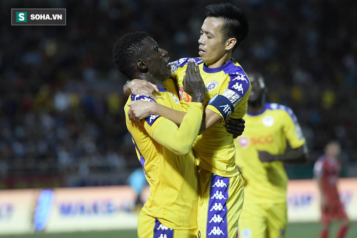 Văn Quyết “lên thần”, Hà Nội FC viết tiếp trang sử cho Việt Nam ở đấu trường châu Á
