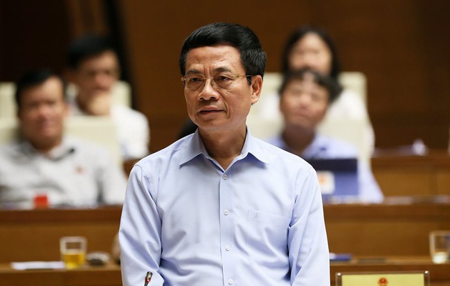Bộ trưởng Nguyễn Mạnh Hùng: “Não người Việt Nam ở nước ngoài” nếu không có MXH của riêng mình