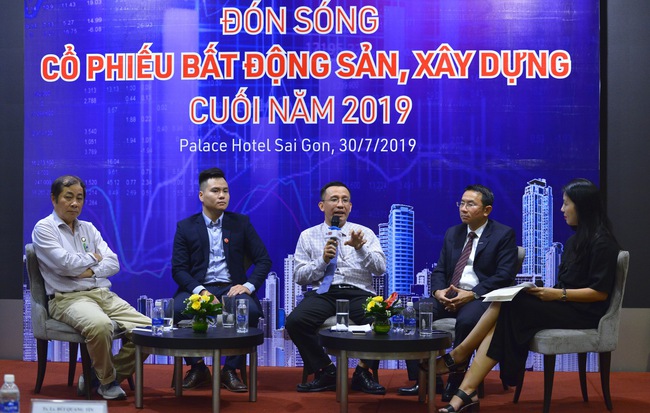 Các chuyên gia kinh tế chỉ ra 2 điểm tựa giúp thị trường BĐS lạc quan hơn vào nửa cuối năm 2019