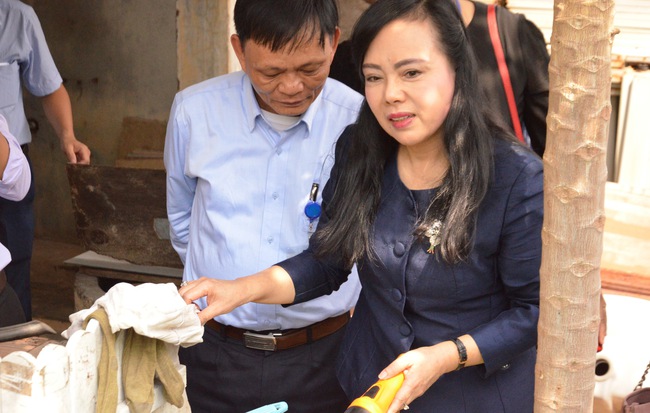 Bộ trưởng Tiến nói về phát ngôn thành lập trường ĐH Sức khỏe để không tụt hậu so với Lào, Campuchia