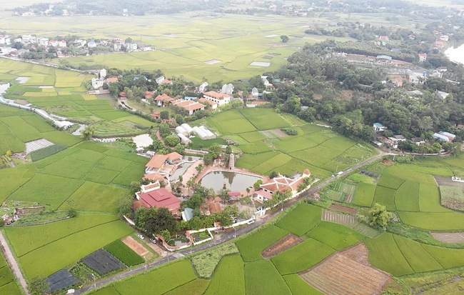 UBND xã phải dừng cuộc họp vì nhà sư bị tố "gạ tình" phóng viên không đến theo giấy mời