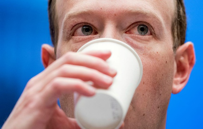 Mark Zuckerberg tuyên bố sẽ đi đến cùng với chính quyền nếu Facebook bị chia tách