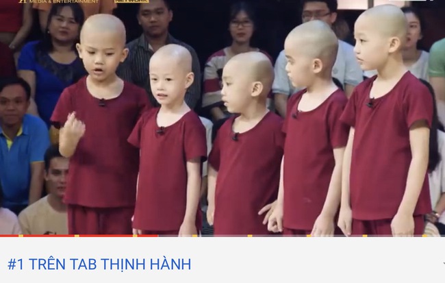 Clip 5 chú tiểu thi "Thách thức danh hài" soán ngôi top 1 Trending YouTube của "bố già" Trấn Thành chưa đầy 1 ngày lên sóng