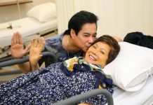 Mẹ Ngọc Sơn mắc bạo bệnh, sức khỏe suy kiệt phải điều trị ở Mỹ