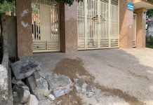 Tường rào trước cổng trường đổ sập khiến một học sinh lớp 5 tử vong