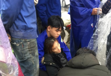 Phát hiện hai mẹ con nghi bị đánh thuốc mê bỏ lại bên đường tại TP Vinh