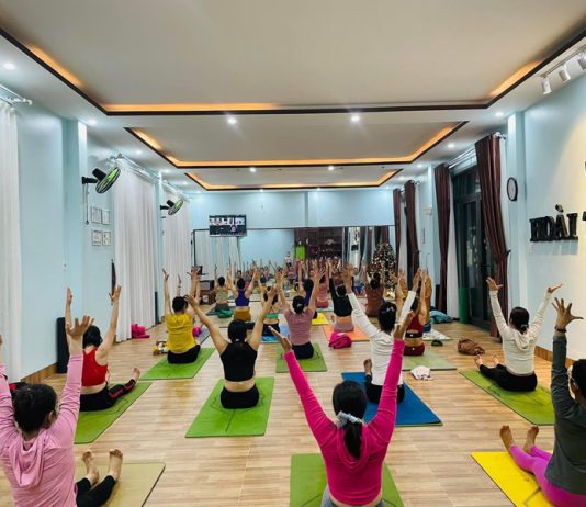 Tập yoga tại nhà sao cho an toàn?