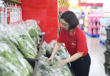 Đảm bảo nguồn hàng thiết yếu phục vụ nhân dân