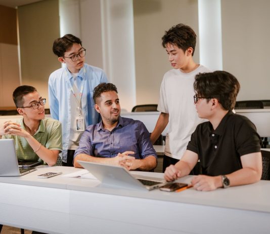 Lãnh đạo Vingroup: Đào tạo 2 vạn nhân tài AI là đầu tư cho năng lực cạnh tranh dài hạn của Việt Nam